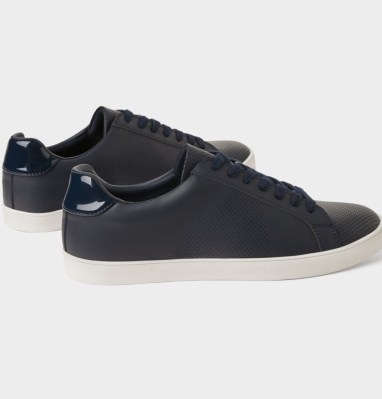 Sport footwears