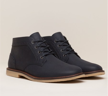 Sport footwears