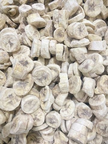 Freeze-dried banana