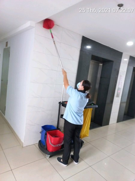 Industrial cleaning service