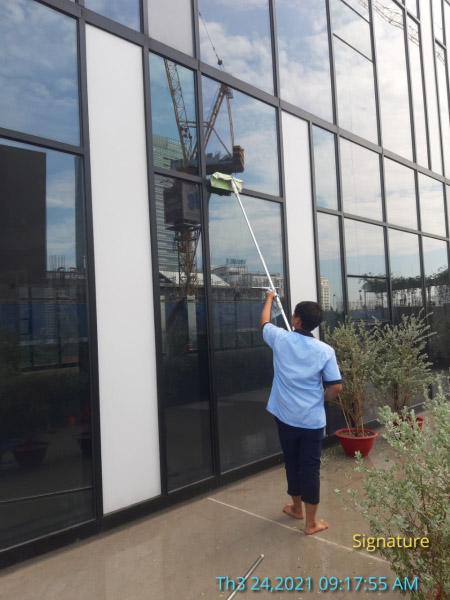 Industrial cleaning service