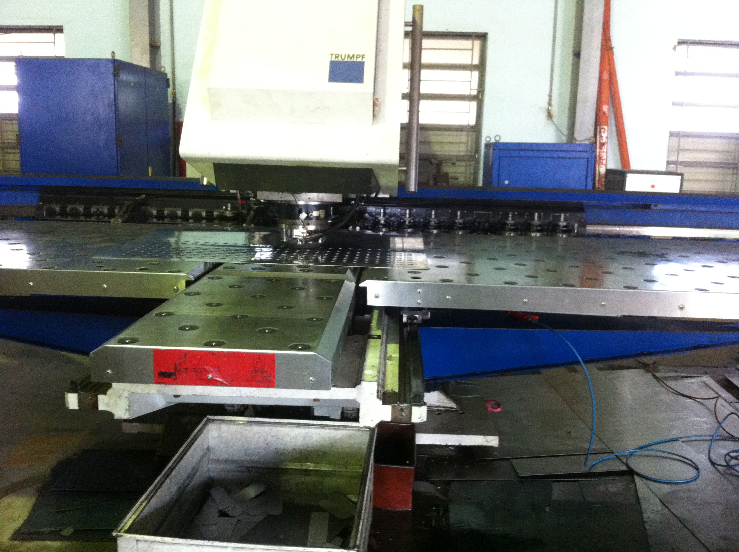 CNC die cast & stamping machine