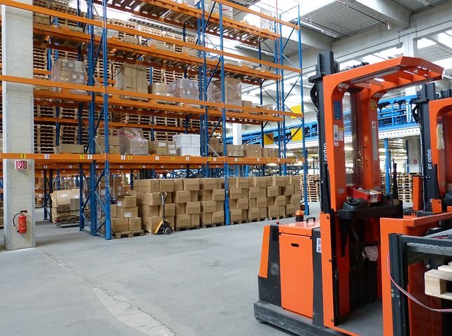 Warehousing rental services