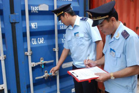 Customs brokerage and clearance services