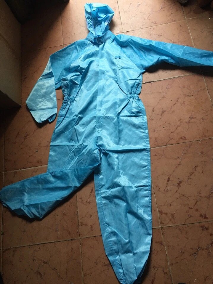 Cleanroom clothing