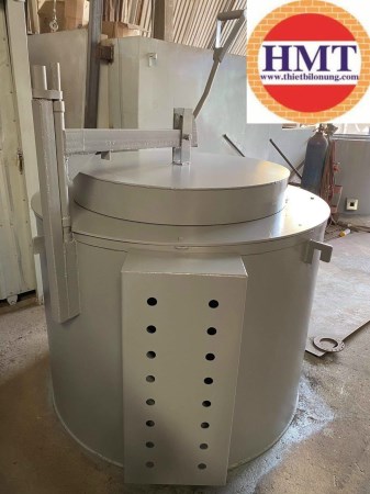Aluminum furnace