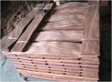 Floor planks veneer