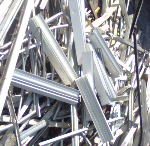 Stainless steel scraps