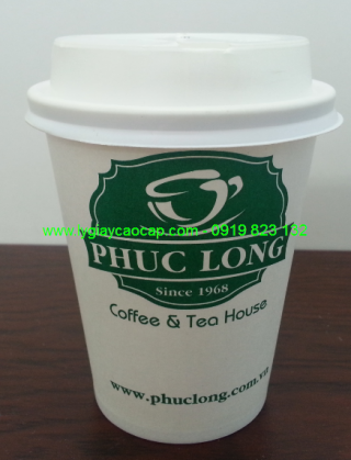 Paper cup with lip