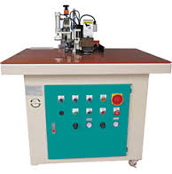 Wood slitting machine