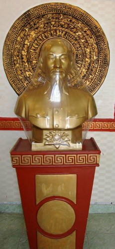 Gypsum statue