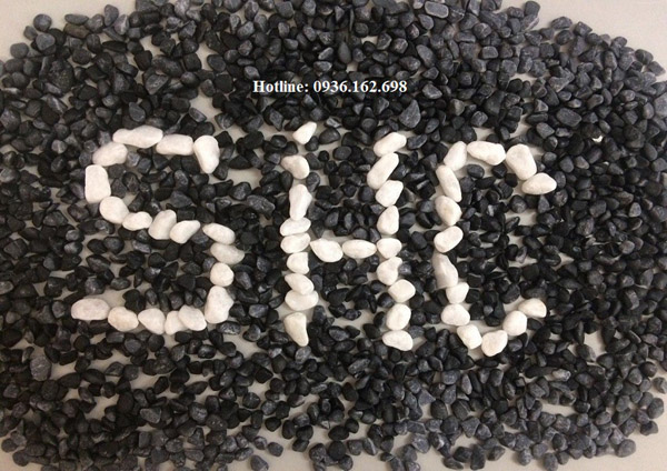 Black and White Pebble