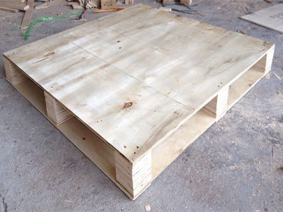 Plywood pallets