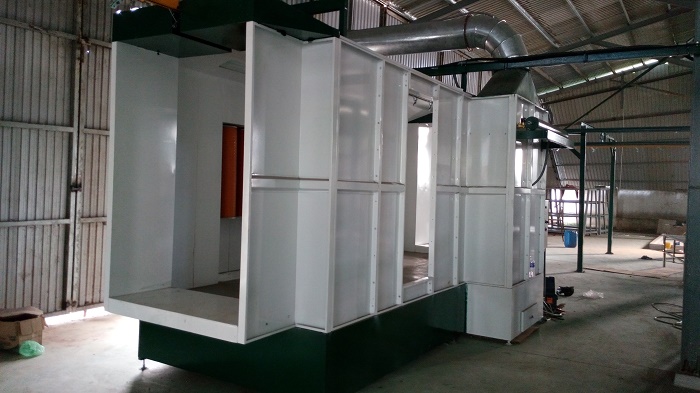 Spray paint booth