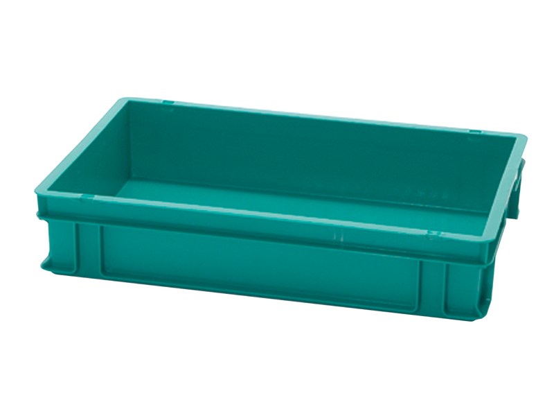 Plastic tray
