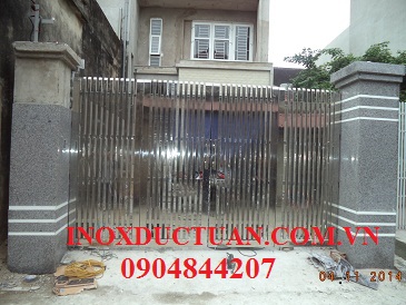 Stainless steel gate