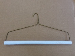 Clothes hanger