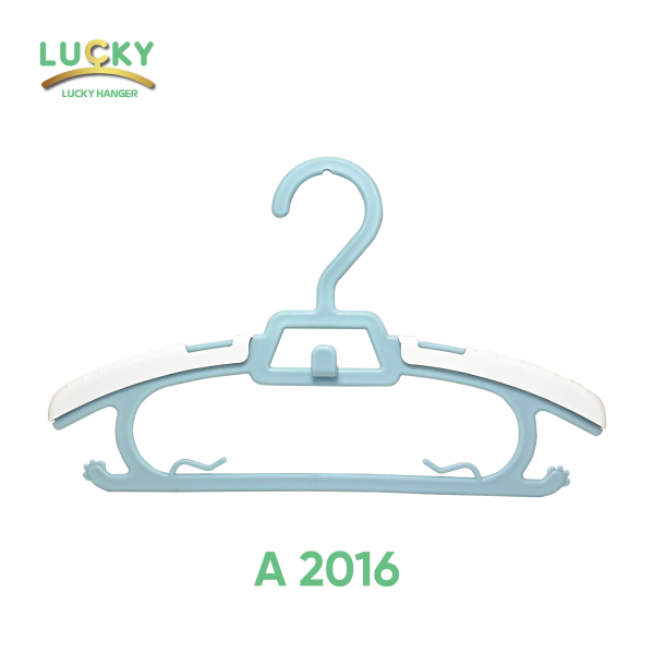 Plastic hanger