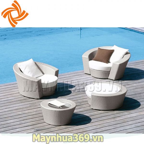 tables and chairs