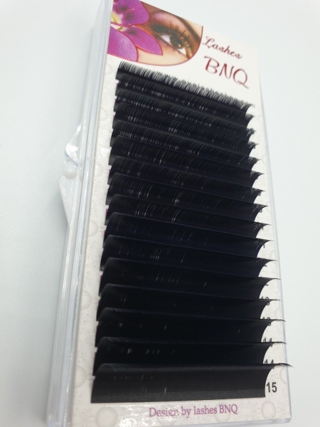 Eyelashes extenstion