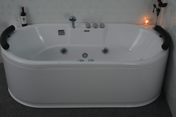 Whirlpool bathtubs