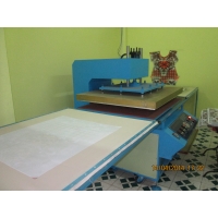 Heat transfer pressing machine