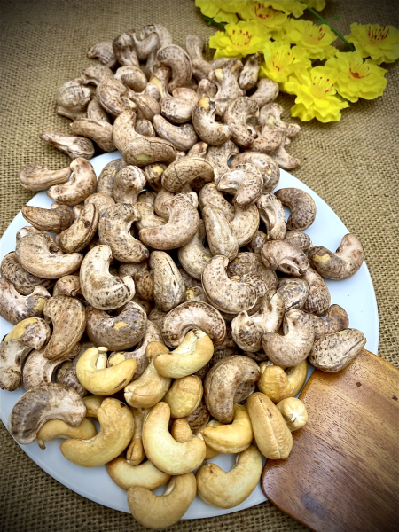 Cashews