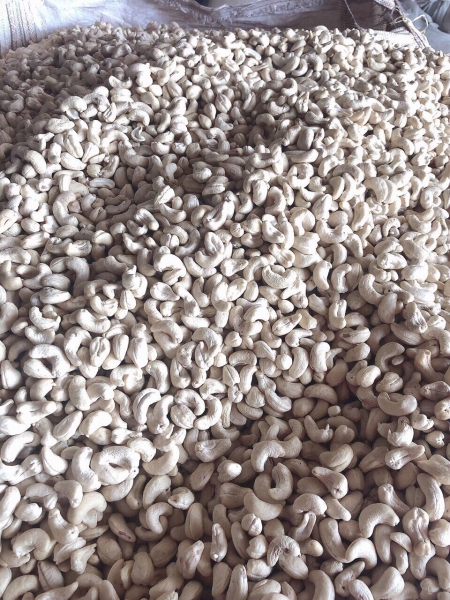 Cashew nuts