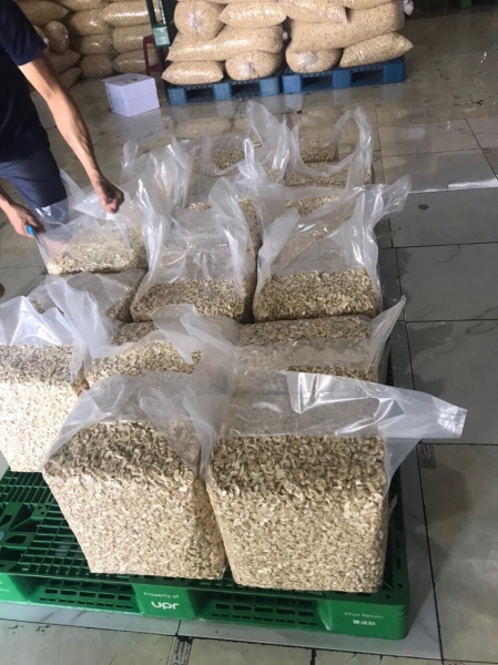 Cashew nuts