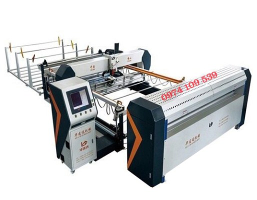 Automatic single needle quilting machine