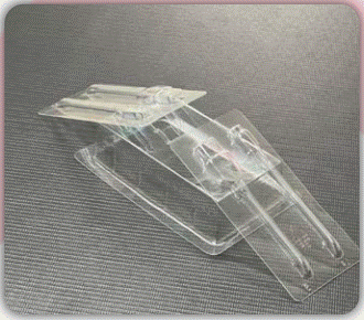 Formed plastic tray