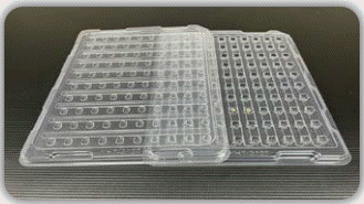 Formed plastic tray
