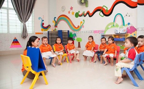 Kindergarten uniform t-shirt