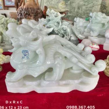 Natural green stone Pixiu mascot