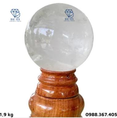 White quartz stone ball
