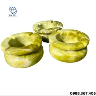 Jade cigarette ashtray
