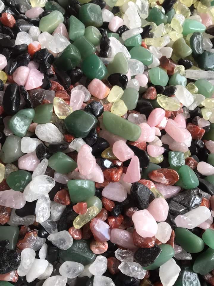 Five-color quartz for Feng Shui protection and foundation filling