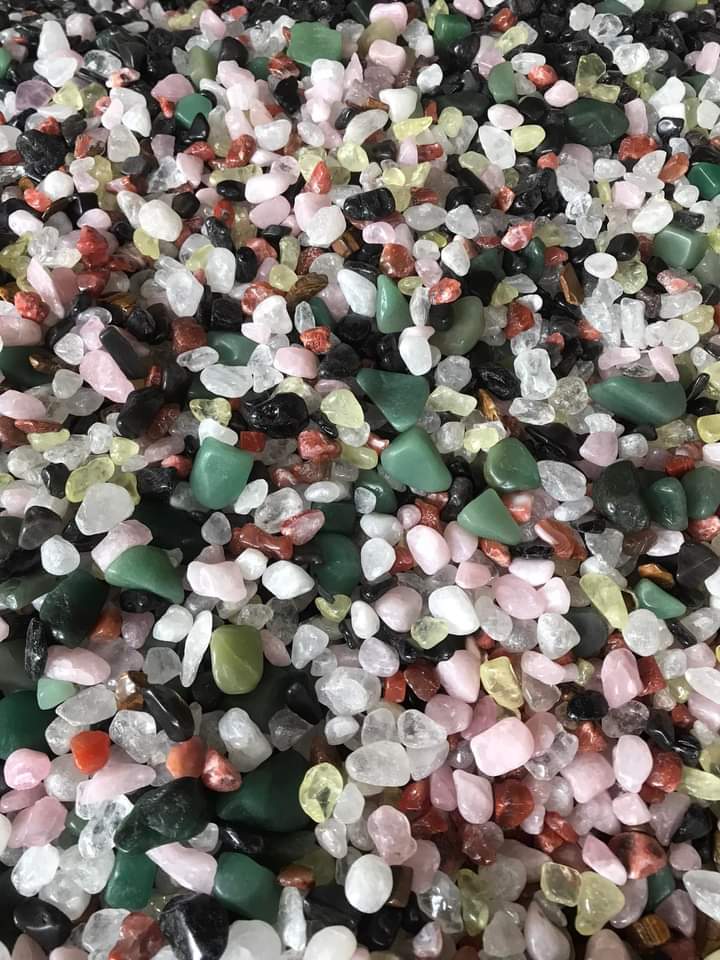 Five-color quartz for Feng Shui protection and foundation filling