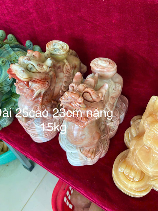 Shoushan Jade Pixiu statue