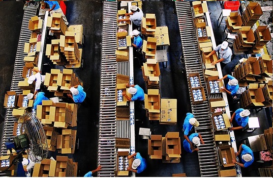 Products packaging service