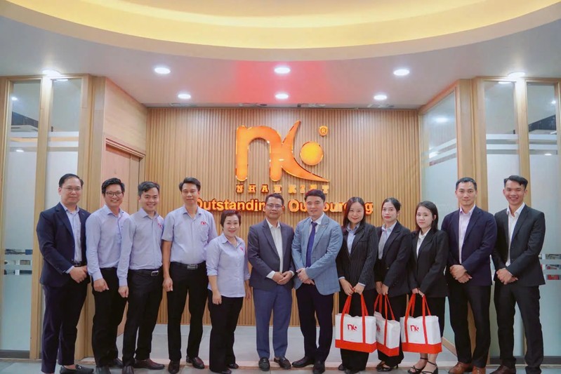 EK Group Visits Nhan Kiet Headquarters