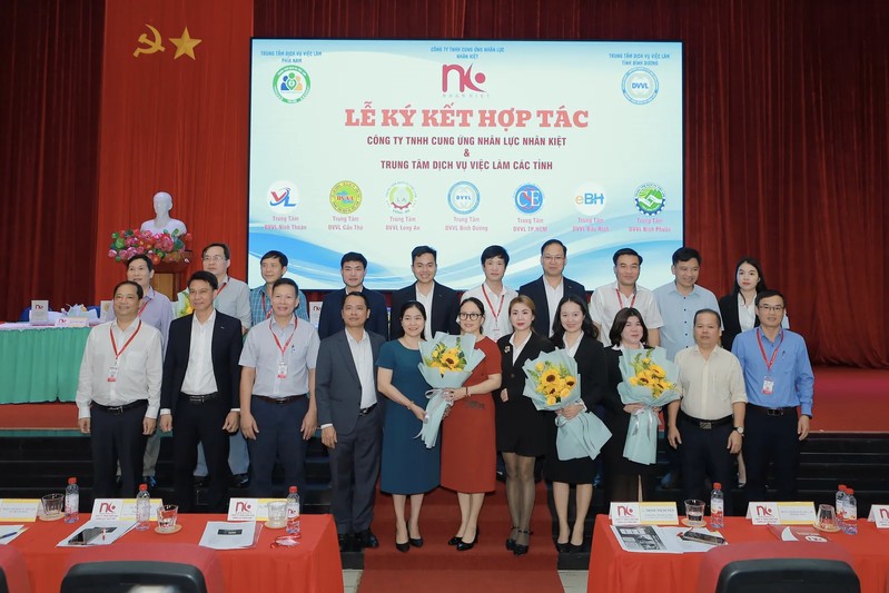 Nhan Kiet Partners with an Employment Service Center
