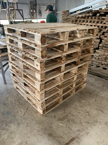 4-Way Wooden Pallets
