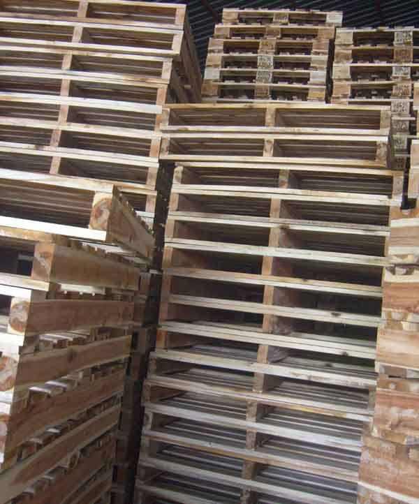 Wooden Pallets for Cargo Handling