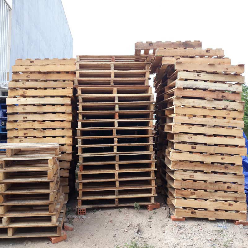 Industrial Wooden Pallets