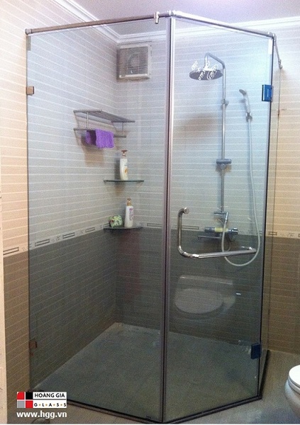 Glass shower enclosures