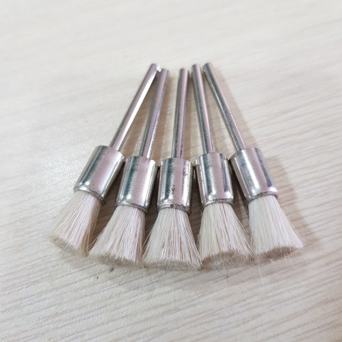 Wool end brush