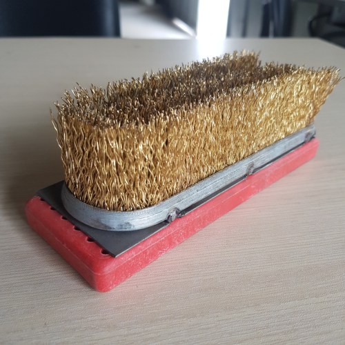 Brass wire brush with plastic handle