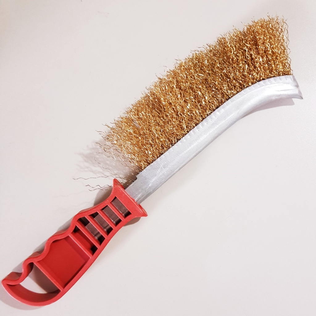 Steel wire brush with plastic handle