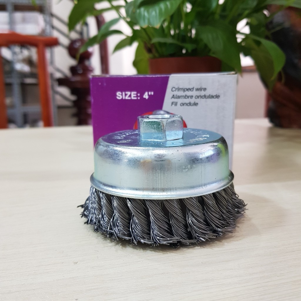 Twisted wire cup brush
